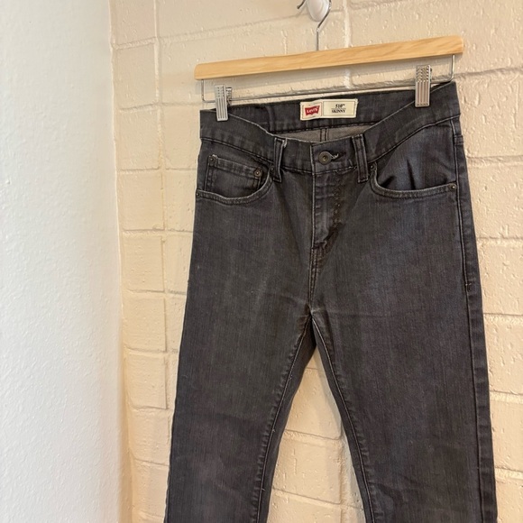 Levi’s 510 skinny jeans in dark grey - Picture 2 of 8